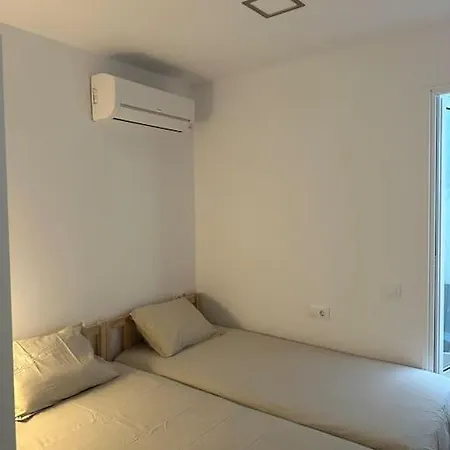 Apartment A 1 Minuto De La Playa Castelldefels